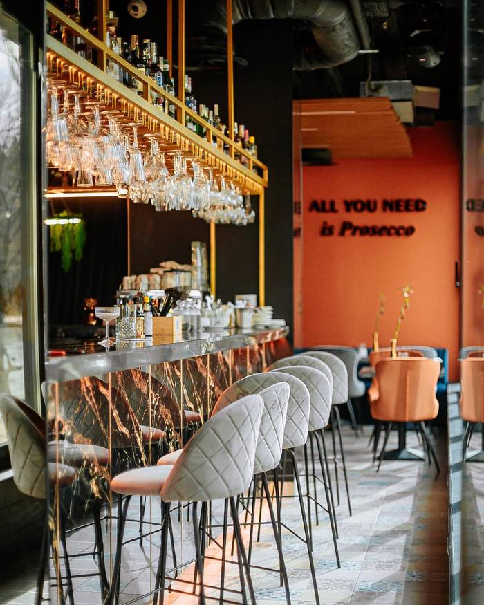 Charmat Prosecco Bar